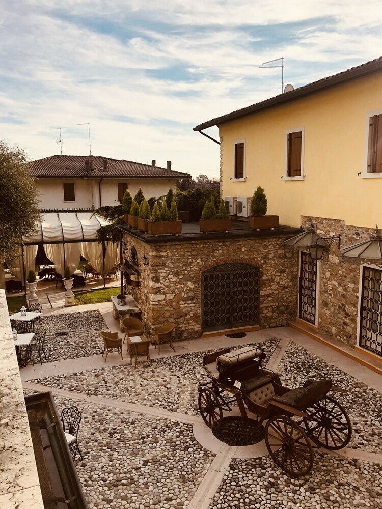 Hotel Antica Dimora Corte Impero