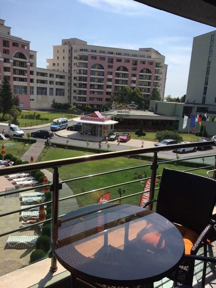 Apartment In Sunny Beach Plaza