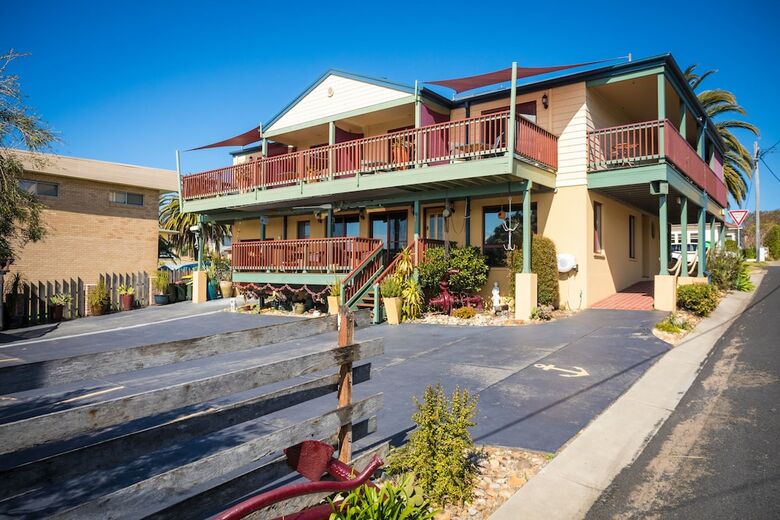 Bed & Breakfast Anchors Aweigh Narooma