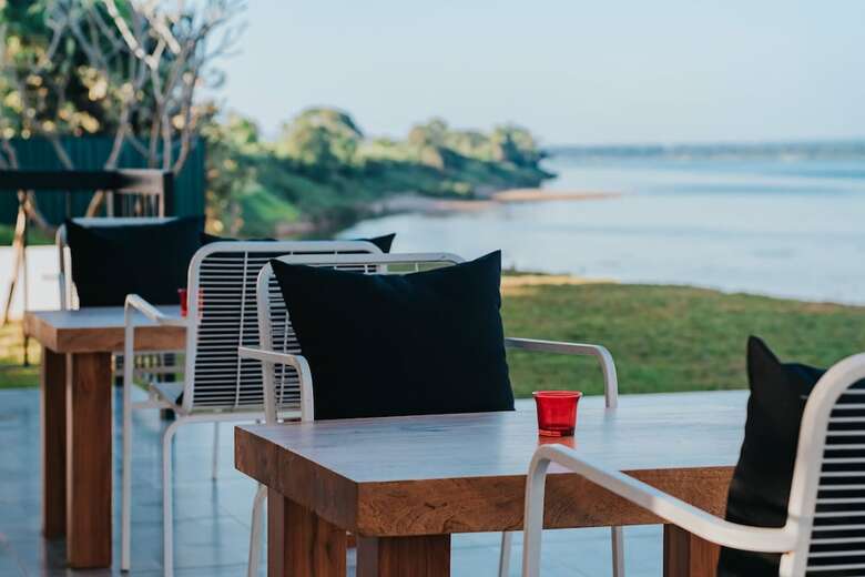 Hotel The Riviera Champasak
