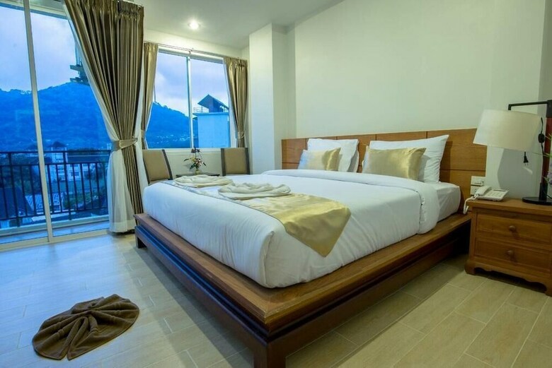 Sea Star Patong Hotel