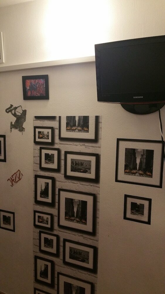 Hostal Art Hostel Taurus B&B