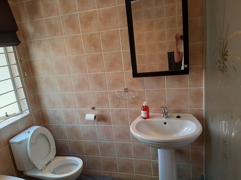 Hotel African Rose Guesthouse