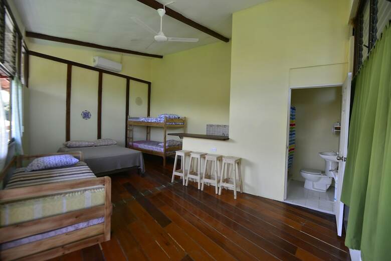 Hostal La Casona Lodge