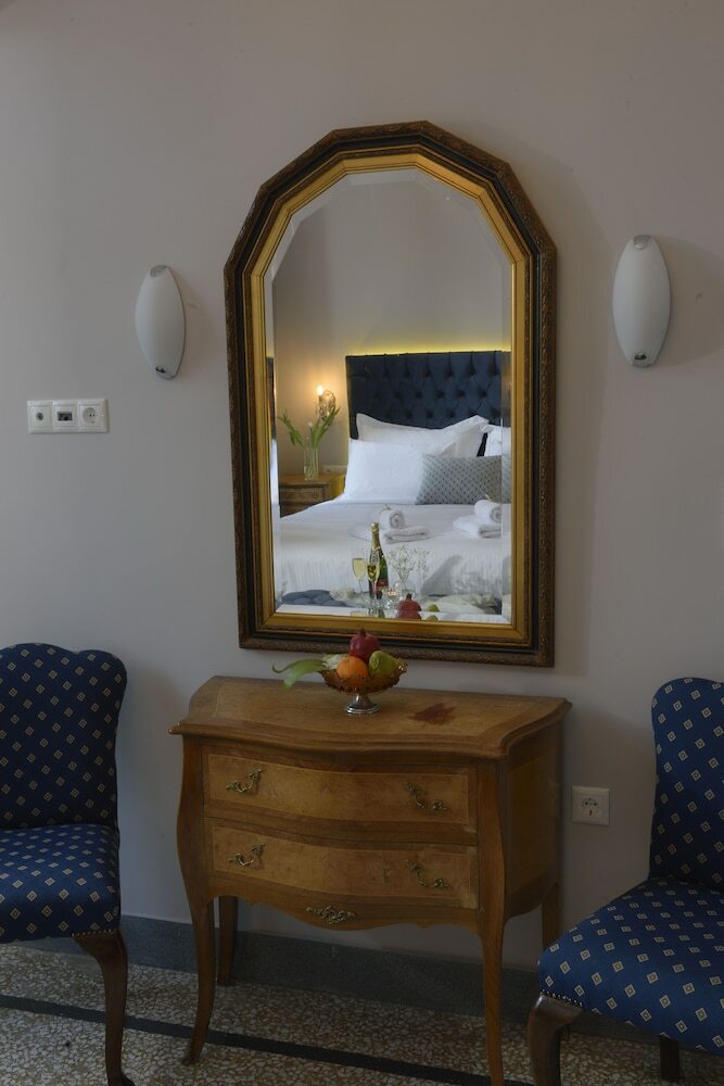 Athenian Vintage Apartments