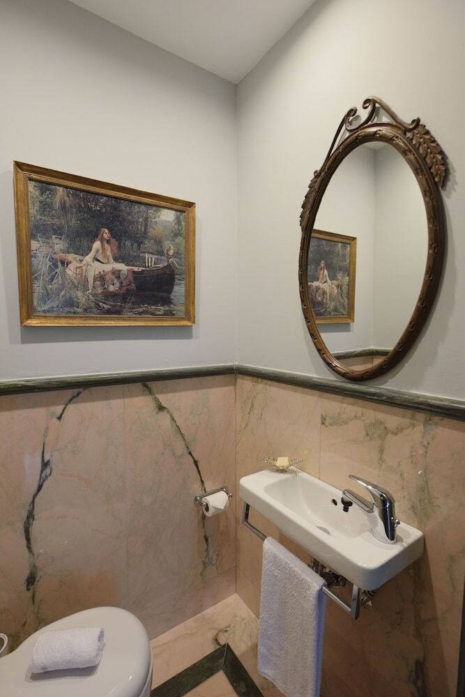 Athenian Vintage Apartments