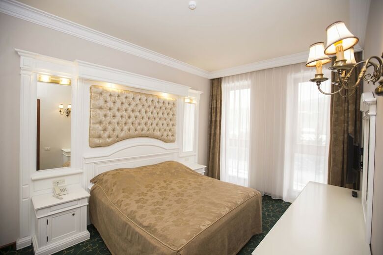 Hotel Russia
