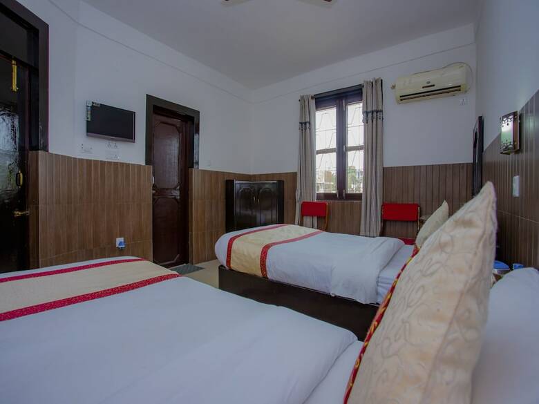 Hotel Jungle Nepal Resort