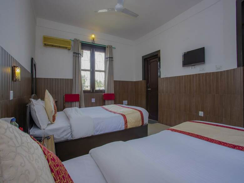 Hotel Jungle Nepal Resort