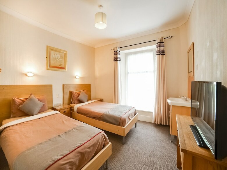 Oyo Hotel Miramar