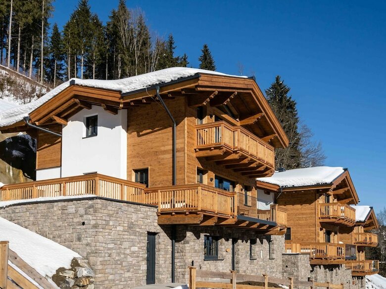 Luxurious Chalet In M�hlbach With Sauna
