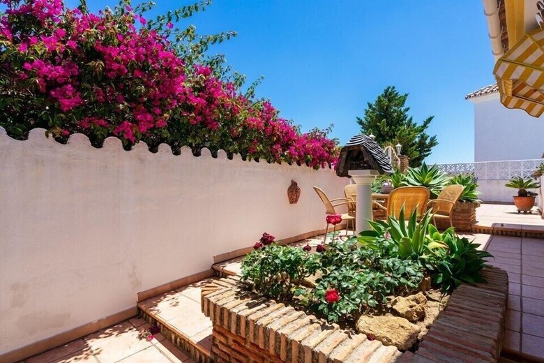Private Villa In Cerros Del Aguila Ref 86