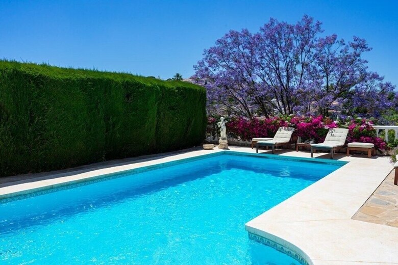 Private Villa In Cerros Del Aguila Ref 86