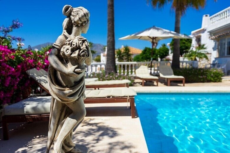 Private Villa In Cerros Del Aguila Ref 86