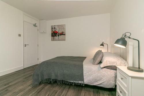 Hostal Denby Lodge