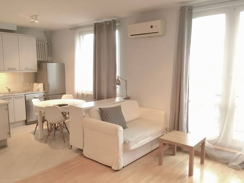 Apartament Balkon-aleje Jerozolimskie 29