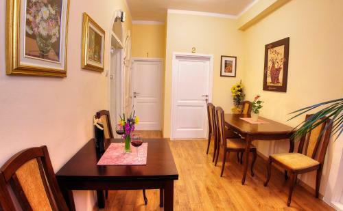 Hostal Guesthouse Villa Marija
