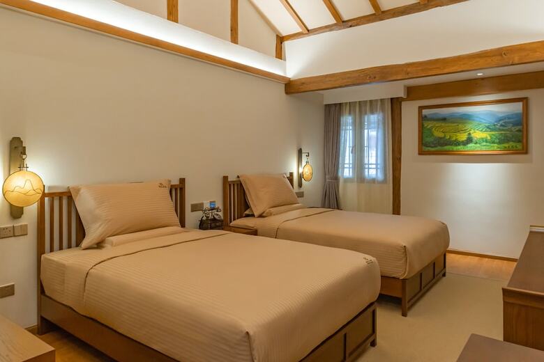 Hotel Lijiang Passing-cloud Resort