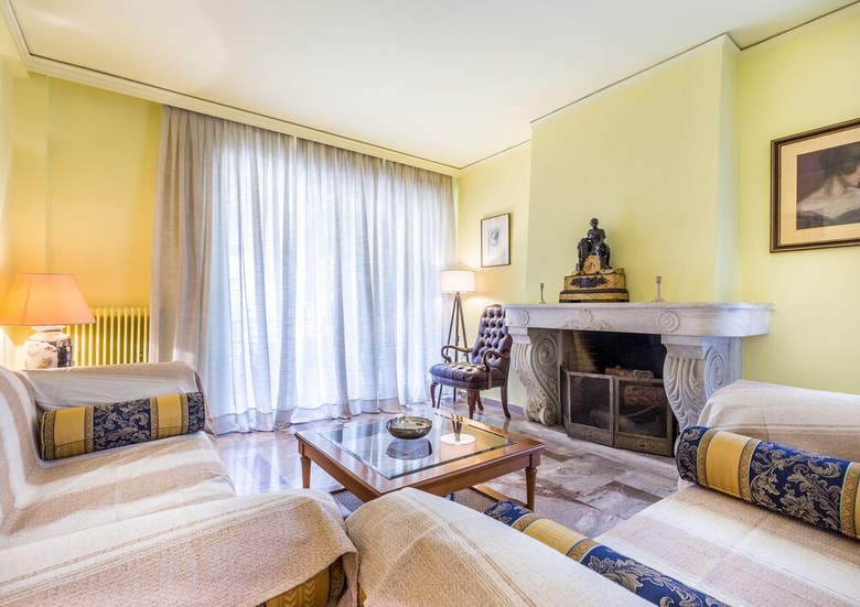 3 Bedroom Apartment In Acropolis Area