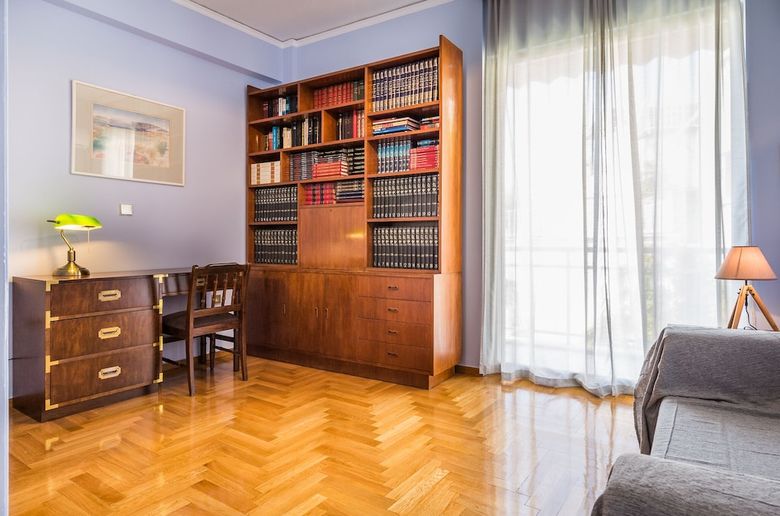3 Bedroom Apartment In Acropolis Area
