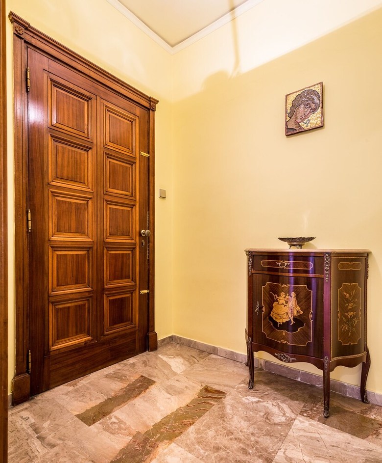 3 Bedroom Apartment In Acropolis Area