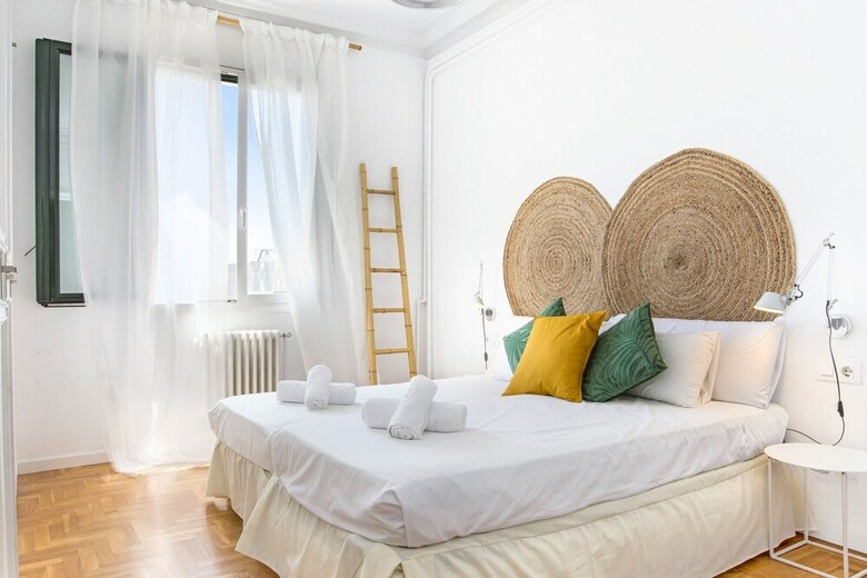 Apartamentos Stay U-nique Roger de Lluria