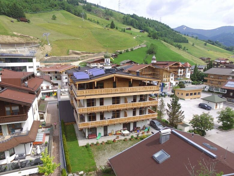 Spacious Apartment In Gerlos Near Ski Area