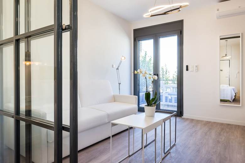 Apartamentos Syntagma Modern New Flat - Large Balcony