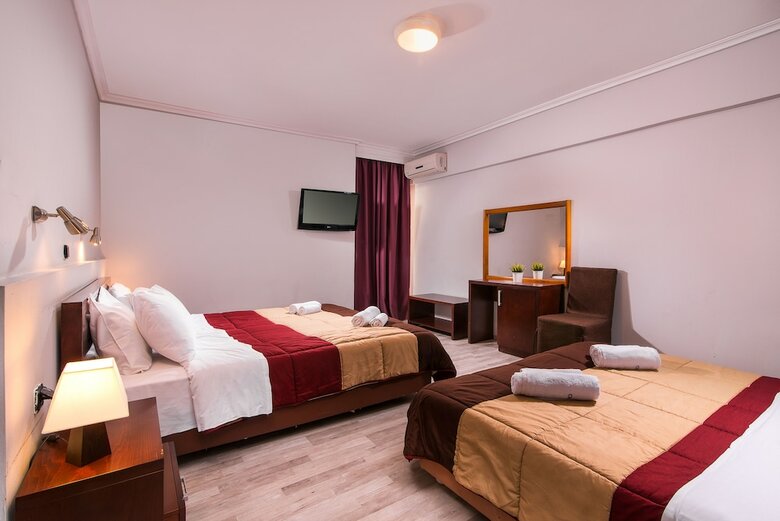 Aigli Hotel Perea