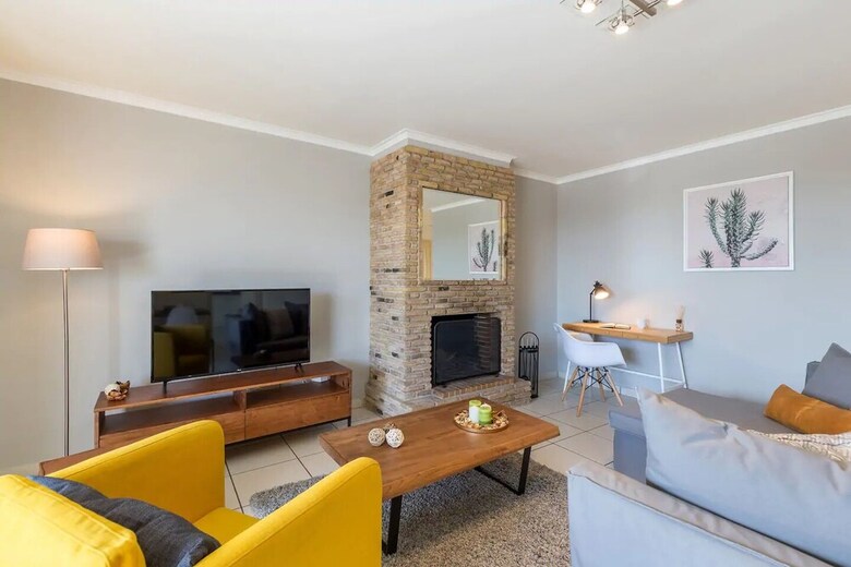 Spacious Apartment In Philopappou A7