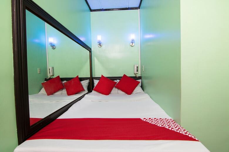 Oyo 482 Sitio Manuel Hotel