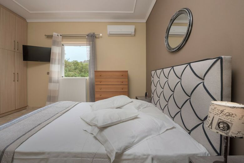 Vicky's Luxury Apartment With Sea View