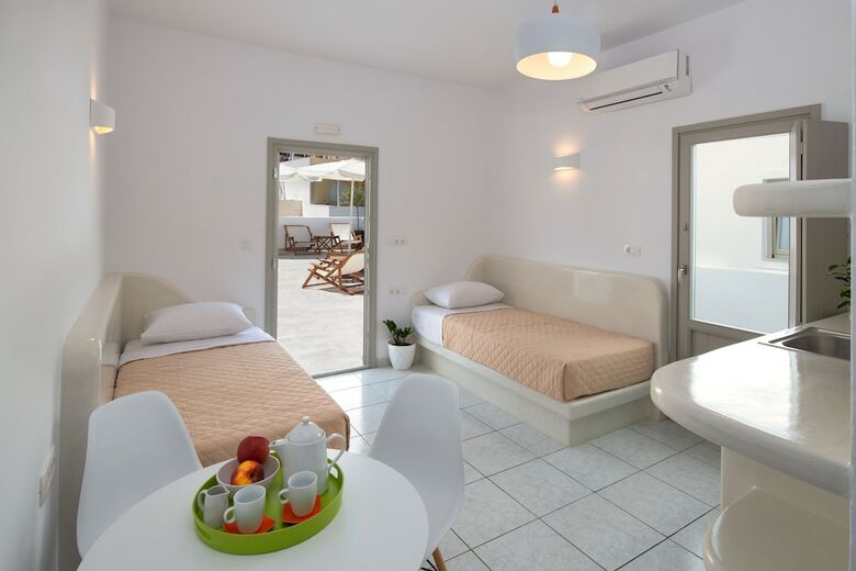 Hotel Olive Tree Suites