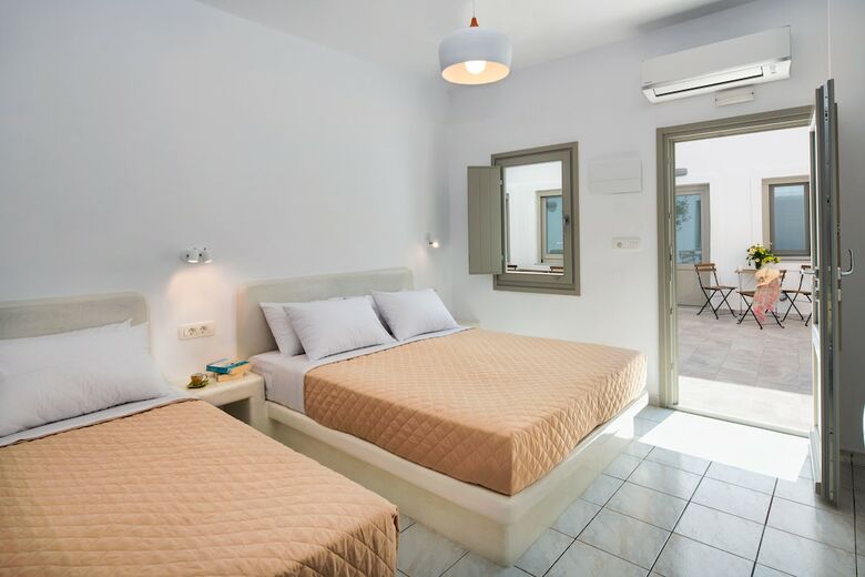 Hotel Olive Tree Suites