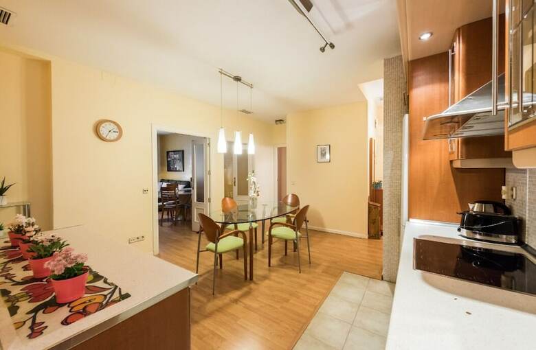 M&f Fuencarral Apartamento