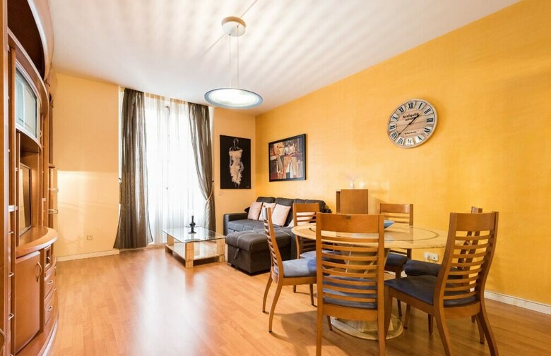 M&f Fuencarral Apartamento