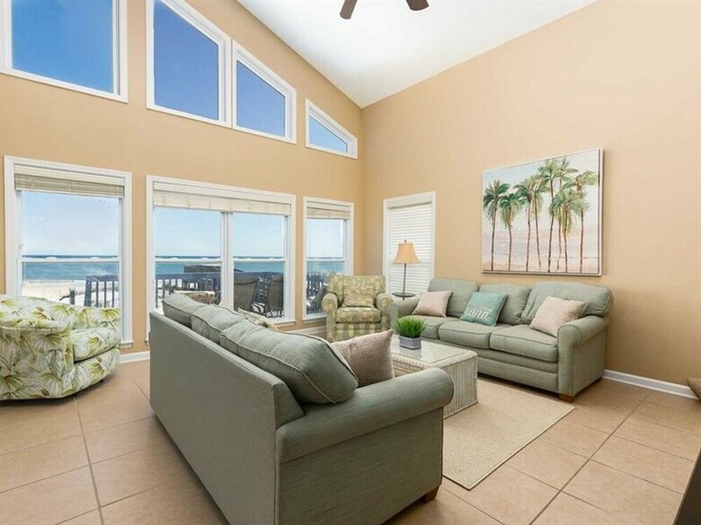 Mo Pelican By Meyer Vacation Rentals