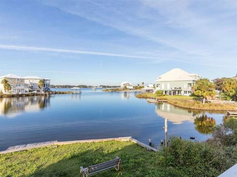 Dolphin Dreams By Meyer Vacation Rentals
