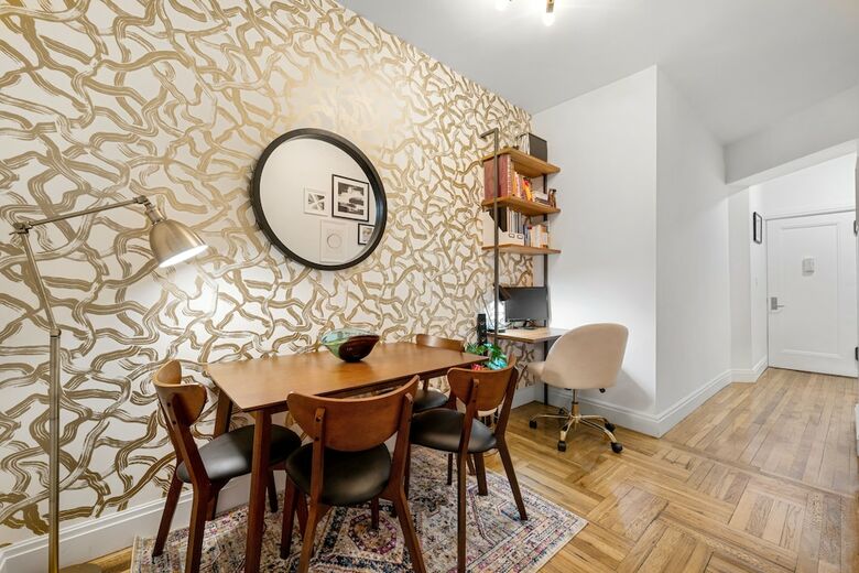 Your Next Stay Should Be Here...cute Stylish Condo