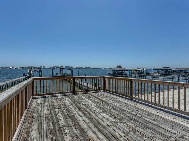 Sunny South By Meyer Vacation Rentals