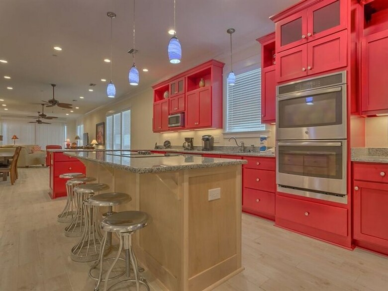 Pearl West By Meyer Vacation Rentals