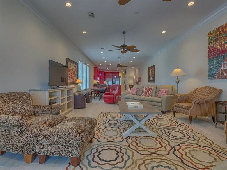 Pearl West By Meyer Vacation Rentals