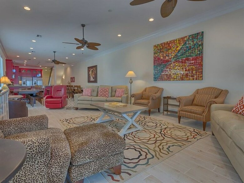 Pearl West By Meyer Vacation Rentals