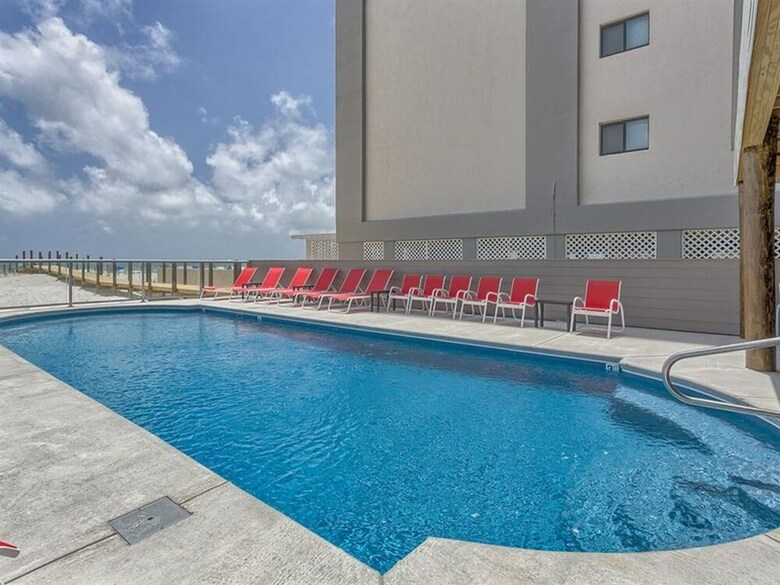 Pearl West By Meyer Vacation Rentals