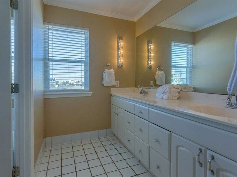 Kokomo By Meyer Vacation Rentals