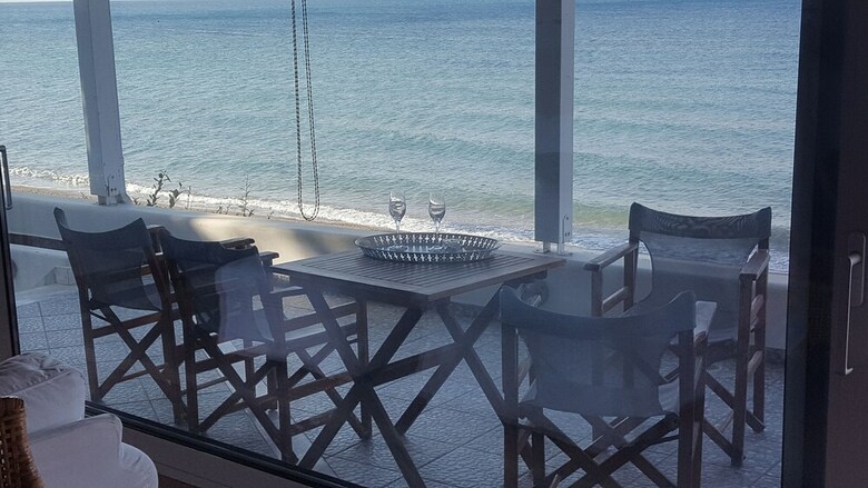 Patras Luxury Seaside House