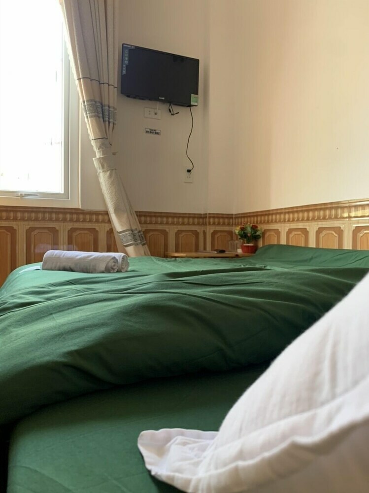 Hostal Lee Na Hotel - Hostel