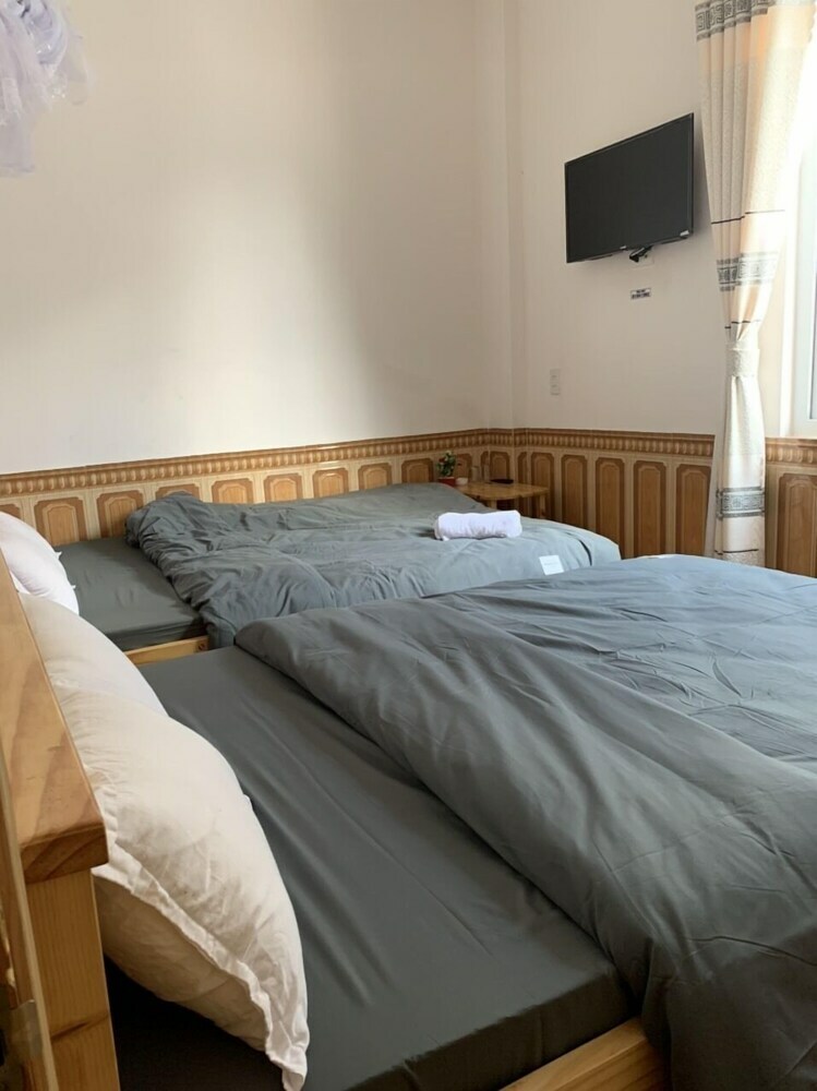 Hostal Lee Na Hotel - Hostel