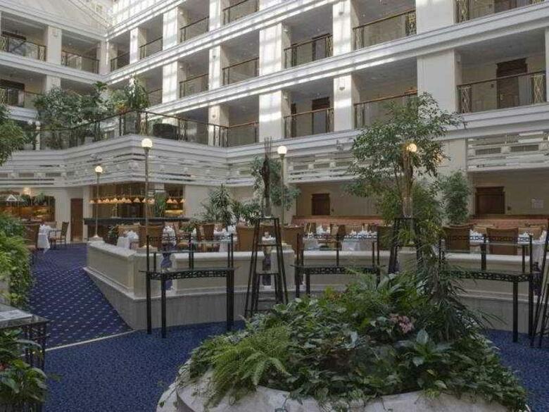 Marriott Moscow Royal Aurora Hotel