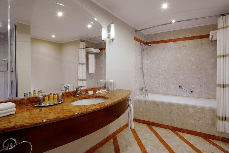 Marriott Moscow Royal Aurora Hotel